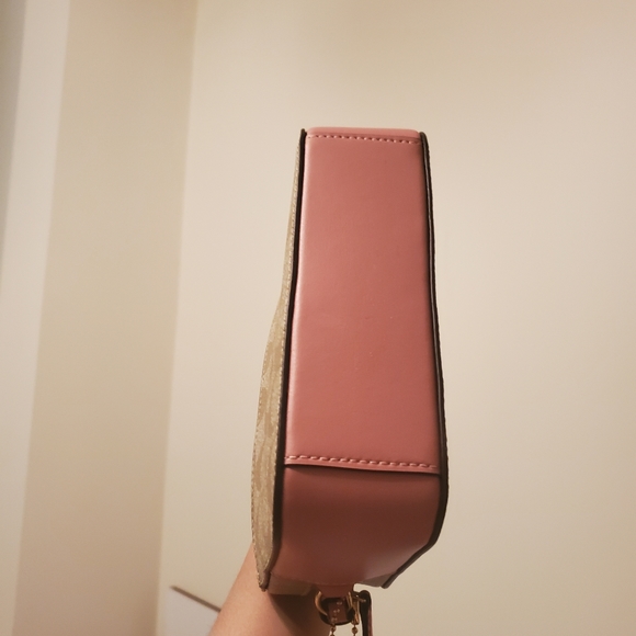 Coach Camera Bag Pink Mono - Picture 4 of 6